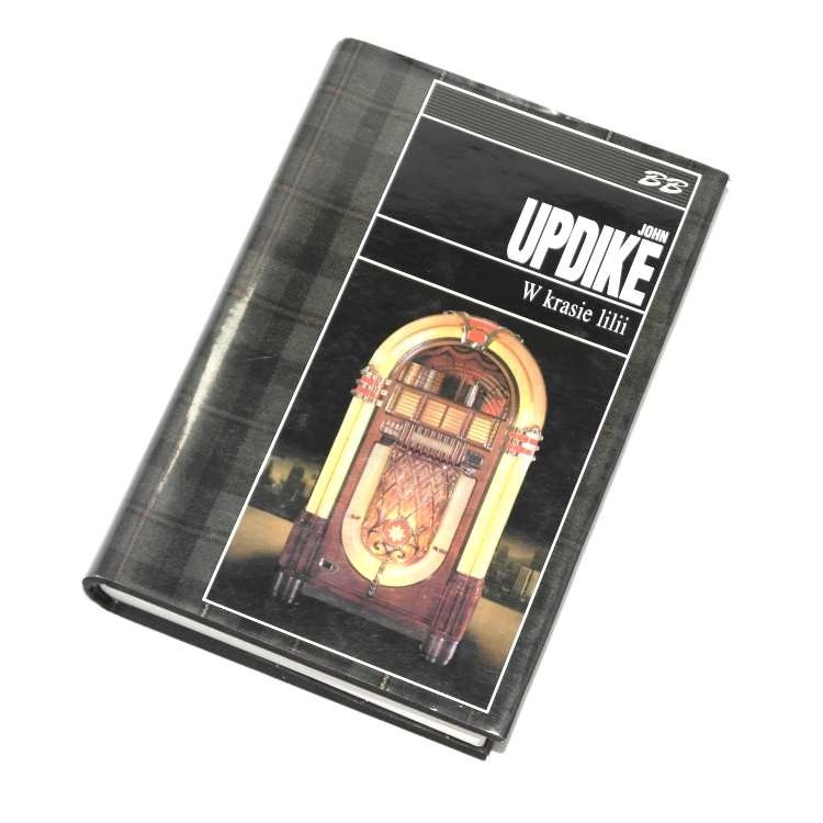 W krasie lilii /  Updike