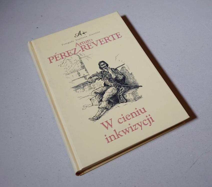 W cieniu inkwizycji /  Perez-Reverte