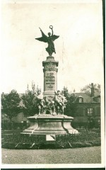 Charleville - Monument aux Morts